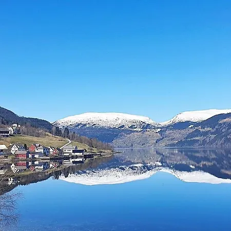 4 Person In Utvik-by Traum Reed