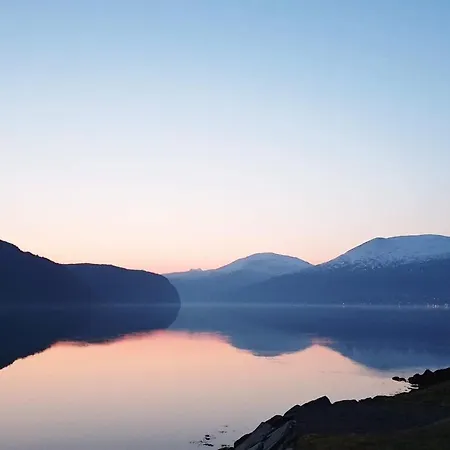Nyaraló 4 Person In Utvik-by Traum